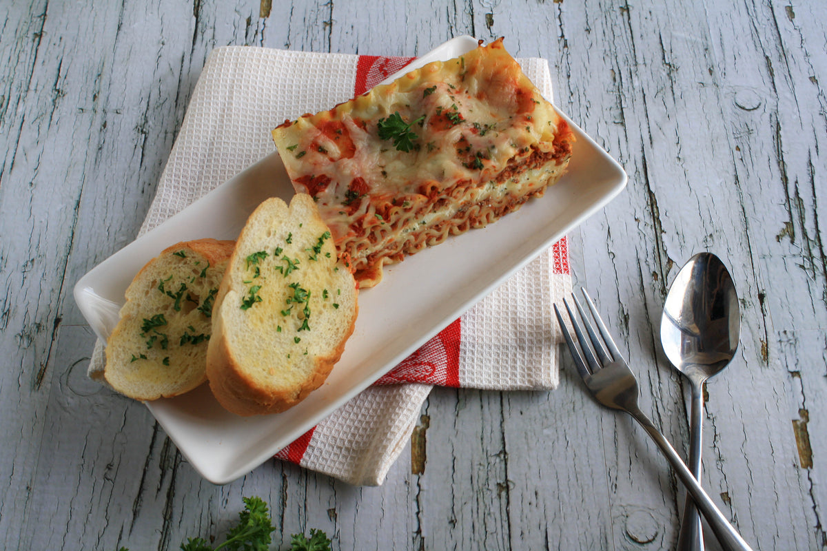 Beef Lasagna with Garlic Bread